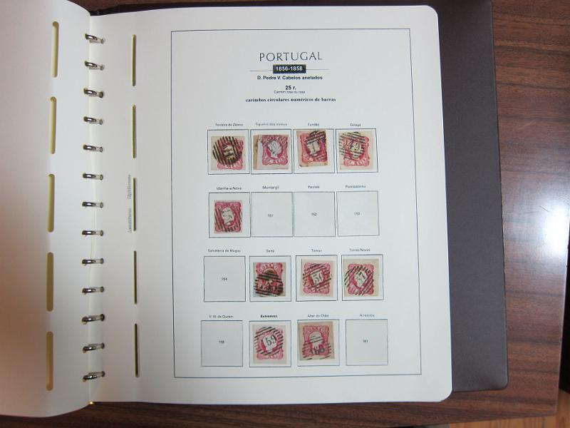 0015 (59).jpg -     Lote:    15      Marcofilia      Lotes Especiais       Descrição:      Portugal.   Colecção especializada de marcas numéricas das 1.ª e 2.ª reformas em selos de 25 reis, desde D. Maria II até D. Luís I, de frente. Lote a ver.        Lote       Valor Base:     &euro; 1.500,00     Valor Venda:     &euro; 3.000,00     